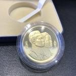 เหรียญที่ระลึกสวนหลวง ร.9 ในหลวงคู่พระราชินี ปี 2535 เนื้อทองคำขัดเงา หนัก 2 บาท (31.1 กรัม) (สวยหายากมาก)