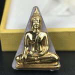 พระพุทธมหาสุวรรณปฏิมากร (หลวงพ่อทองคำ) หลังตรามหามงคลเฉลิมพระชนมพรรษา 80 พรรษา รัชกาลที่9 วัดไตรมิตรวิทยาราม กรุงเทพฯ ปี 2550 พระพิมพ์หน้าทองคำ(หายาก 1 ใน 999 องค์)