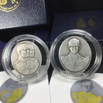 เหรียญที่ระลึก 80ปี แพทย์สมาคมแห่งประเทศไทย (แบบที่1+แบบที่2)ปี2544 เหรียญสวยกล่องบรรจุใบรับรองเดิมครบสมบูรณ์(รวม1ชุด 2เหรียญ ครบแบบที่จัดสร้าง)