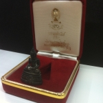 พระกริ่งพระพุทธชินสีห์ ภปร ปี33 เนื้อนวะโลหะ ปี2533 (พระรุ่นเดียวที่มีผงฟันในหลวง)