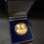 เหรียญสองพระองค์ในหลวง-พระราชินี พระราชทาน สภาพสวยกล่องบรรจุเดิม