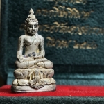 พระกริ่งไพรีพินาศ ครองสิริราชสมบัติครบ 50 ปี พ.ศ.2540 เนื้อเงิน ชุดพระราชทาน(หายาก)