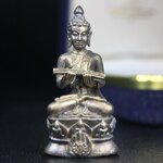 พระกริ่งปรมานุชิตชิโนรส วัดพระเชตุพนวิมลมังคลาราม(วัดโพธิ์) ปี2533 เนื้อเงิน ( ในหลวงรัชกาลที่9เสด็จเททอง)พิธีใหญ่ งดงามด้วยพุทธศิลป์เปี่ยมด้วยพุทธคุณ อีกหนึ่งรุ่นที่แนะนำสะสมบูชา