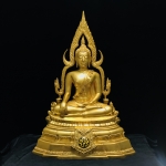 พระพุทธชินราช(จำลอง)ภปร. 84พรรษา เนื้อโลหะ ลงรักปิดทอง 100% ขนาดหน้าตัก 9 นิ้ว(ใต้ฐานบรรจุพระพุทธชินราชเนื้อผงพระราชทานมวลสาร จิตรลดาและเส้นพระเจ้า(เส้นผม))