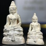 พระกริ่ง-พระชัยวัฒน์ ไพรีพินาศ ญสส.รุ่น นวฤทธิ์โภคทรัพย์ ปี 2544 อุดผงพุทธคุณ บรรจุมวลสารจิตรลดา และเส้นพระเกศาของสมเด็จพระญาณสังวร พระสังฆราชฯ พร้อมกล่องบรรจุเดิม เนื้อเงิน ก้นทองคำ(พิมพ์กรรมการ)ชุดหมายเลข ๒(1ใน 89 ชุด) หายากพบเจอน้อยมาก