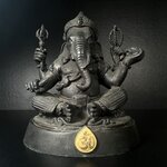 พระพิฆเนศ กรมศิลปากร ปี2547 ขนาดบูชาหน้าตัก 3 นิ้ว โลหะผสมเนื้อดี มีโค๊ดหมายเลขกำกับNo.993 (1 ใน 5000 องค์)รุ่นยอดนิยมหายาก