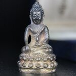 พระกริ่งศาสดา ภปร. วัดบวรนิเวศวิหาร ปี 2532 จัดสร้างในโอกาสสองทศวรรษรามาธิบดี เพื่อศูนย์การแพทย์สิริกิติ์ เนื้อเงิน(ผิวเดิมสวยงาม) (พิธีใหญ่ มวลสารมงคล สวยงามเข้มขลัง)สมเด็จพระญาณสังวร สมเด็จพระสังฆราชฯเสด็จเททอง***ตอกโค๊ตหมายเลข ๒๙๘***