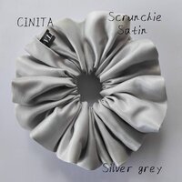 Scrunchie satin ยางรัดผม โดนัท รุ่นผ้าซาตินเนื้อผ้าหนานุ่ม ลื่นสวยหรู SIZE L 15 cm. สี Silver Grey