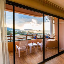 For Rent : Patong Town House 3 Story Sea View 3 bedrooms, 4.5 bathrooms.