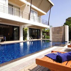 For Rent : Phuket Town, Luxury Pool Villa, 3 bedrooms 2 Bathrooms
