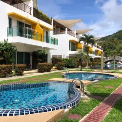 For Rent : Kamala, 2-Story Townhome, 3 bedrooms 3 bathrooms