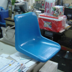 เปลือกเก้าอี้แถวโพลี