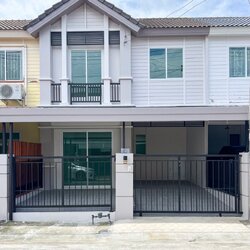 For Sales : Ratsada, 2-Story Town House, 3 Bedrooms 2 Bathrooms