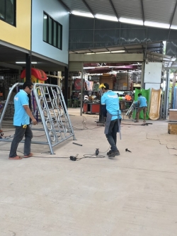 โรงงานผลิตเครื่องเล่นสนามกลางแจ้ง