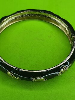 กำไล 12 นักษัตร เนื้อเงินอัลปาก้า สีดำ | ของป้องกัน กำไล มี12นักษัตรครบทุกตัว ปีชวดหนู ปีฉลูวัว ปีขาลเสือ ปีเถาะกระต่าย ปีมะโรงมังกรงูใหญ่ ปีมะเส็งงูเล็ก ปีมะเมียม้า ปีมะแมแพะ ปีวอกลิง ปีระกาไก่ ปีจอหมา ปีกุนหมู