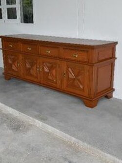 เคาน์เตอร์วางทีวีไม้สักแท้100%รุ่นประตูเพชร