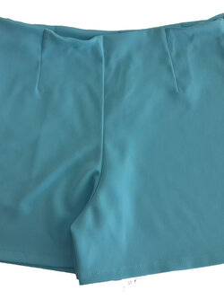 กางเกงขาสั้นเอวสูงขอบเรียบผ้าฮานาโกะ ซิปซ้าย กระเป๋าขวา สีฟ้า Size S M L XL