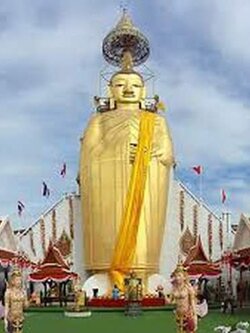 หลวงพ่อโตวัดอินทร์ วัดอินทรวิหาร กรุงเทพมหานคร หลวงพ่อโตวัดอินทร์ วัดอินทรวิหาร หลวงพ่อโตองค์ใหญ่ที่สุดในกรุงเทพ 1 ใน 9 วัดที่ควรมากราบสักการะในช่วงเทศกาล