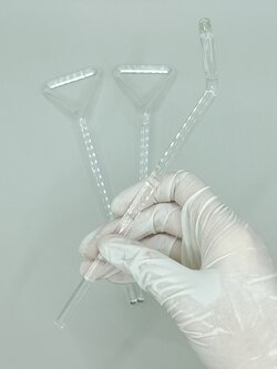 แท่งแก้วสามเหลี่ยม Spreader Glass & แท่งแก้วคนสาร Stirring rod (3ชิ้น/แพ็ค)