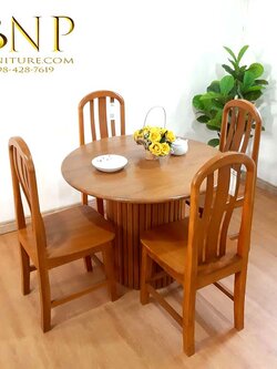 โต๊ะกลมขาลูกฟูก 1 เมตร+เก้าอี้ซี่โค้ง 4 ตัว
