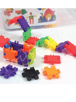 ตัวต่อสี่เหลี่ยม สร้างสรรค์