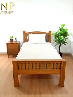 เตียงนอน 3.5 ฟุต รุ่น ลูซี่ ( ซี่ตั้งหัวโค้งท้ายสูง )