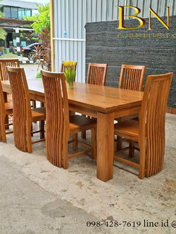 ชุดโต๊ะทานข้าว ยาว 2.5 เมตร + เก้าอี้ 8 ตัว