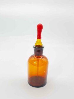 ขวดแก้วพร้อมหลอดดูดหยดสาร reagent with dropping 125 ml