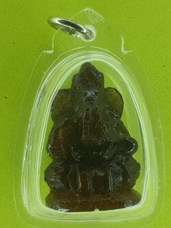 พระเครื่อง พระพิฆเนศจิ๋ว เนื้อแร่น้ำพี้ แบบที่ 2 เลี่ยมกรอบ จี้พระพิฆเนศ พระแท้