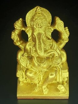 พระเครื่อง พระพิฆเนศ ปางประทานพร สีทอง หล่อแร่น้ำพี้ขนาด 2 นิ้ว พระแท้