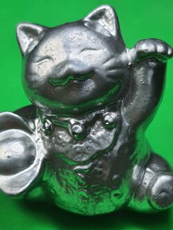 ของนำโชค แมวกวักเงิน แมวกวักนำโชค แมวกวักค้าขาย แมวกวักสีเงิน แมวกวักทรัพย์