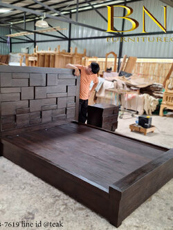 เตียงนอน รุ่น ลีวัน 5 ฟุต