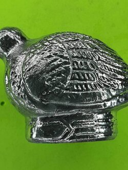 ของป้องกัน นกคุ้ม สีเงิน เนื้อ แร่เหล็กน้ำพี้ หุ่นนกคุ้ม ของแท้