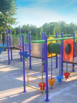 เครื่องเล่นสนามกลางแจ้ง ชุดเครื่องเล่นแสนสนุก