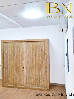 ตู้เสื้อผ้าโมเดิร์น บานเลื่อน รุ่น โอโม่