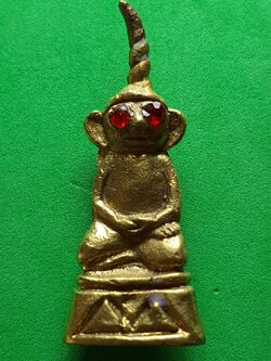 ของเสน่ห์ งั่งตาแดงหลังยันต์ งั่ง งั่งมหาเสน่ห์ งั่งตาแดง