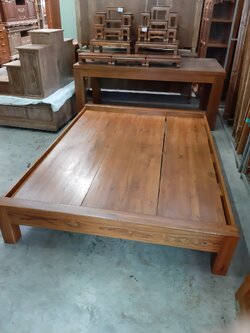 เตียง รุ่นมาร์โก้ 5 ฟุต ไม้สัก