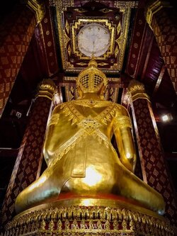 พระพุทธนิมิตรวิชิตมารโมลีศรีสรรเพชญ์บรมไตรโลกนาถ วัดหน้าพระเมรุราชิการาม จ.พระนครศรีอยุธยา