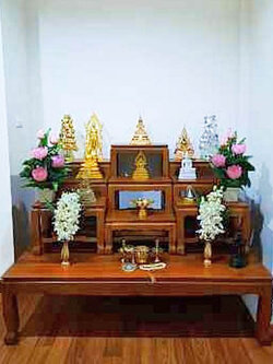 โต๊ะหมู่บูชาสิงห์ หมู่ 9 หน้า 7 นิ้วหน้ากว้าง