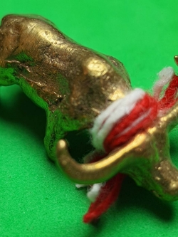 ของป้องกัน ควายธนู ป้องกันภัย เฝ้าบ้าน เฝ้าร้าน แก้อาถรรพ์ ความธนูอาถรรพ์ ความธนู ทองเหลือง ความทองเหลืองความธนู โบราณ