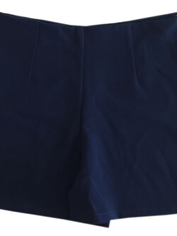 กางเกงขาสั้นเอวสูงขอบเรียบผ้าฮานาโกะ ซิปซ้าย กระเป๋าขวา สีกรม Size S M L XL