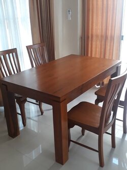 โต๊ะขาย่อมมุม 1.5 ม.+เก้าอี้ 5 ซี่ 4 ตัว
