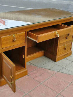 โต๊ะทำงานเลขมงคล 1.67 ม.