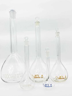 ขวดแก้ว ขวดวัดปริมาตร Volumetric Flask Class A 50,100,250,500,1000 ml