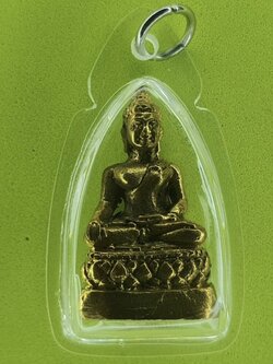 พระเครื่อง พระปางมารวิชัย เนื้อทองเหลือง เลี่ยมกรอบ พระแท้ พระปางมารวิชัยแท้ พระปางมารวิชัยของแท้