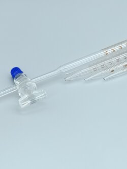 บิวเรตต์ Burette with stopcock 50 ml