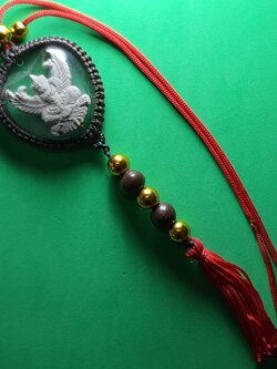 ของป้องกัน พญาครุฑ ห้อยหน้ารถ ห้อยหน้าร้าน สีขาว ครุฑ ครุฑบูชา พญาครุฑ ของแท้