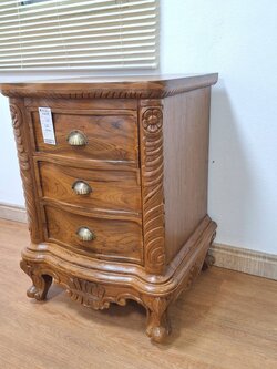 ตู้ข้างเตียง หลุยส์ รุ่น เฟียร่า