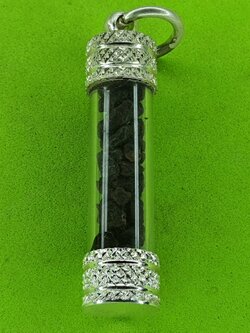 ของนำโชค ตะกรุด แร่ดูดทรัพย์ อกธรณี หินพญานาค ขนาดกลาง ของแท้