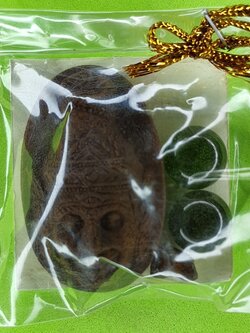 ของชำร่วย พระของชำร่วย ฤาษีตาไฟ เนื้อแร่เหล็กน้ำพี้ ฤาษีตาไฟ จี้ ฤาษีตาไฟ แท้ จี้ฤาษีตาไฟ พระเครื่อง พระ ของที่ระลึก ของชำร่วยงานแต่งงาน พระเครื่องฤาษีตาไฟ